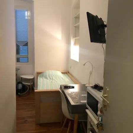 Centre - # 2 *